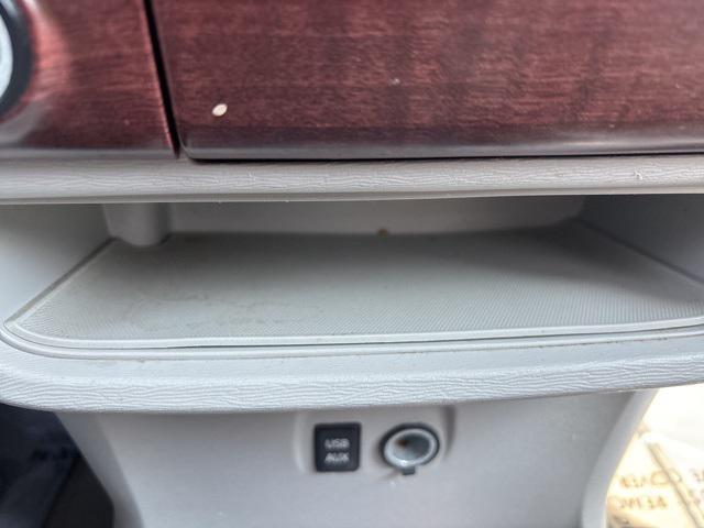 Photo of 2014 Predawn Gray Mica Toyota Sienna