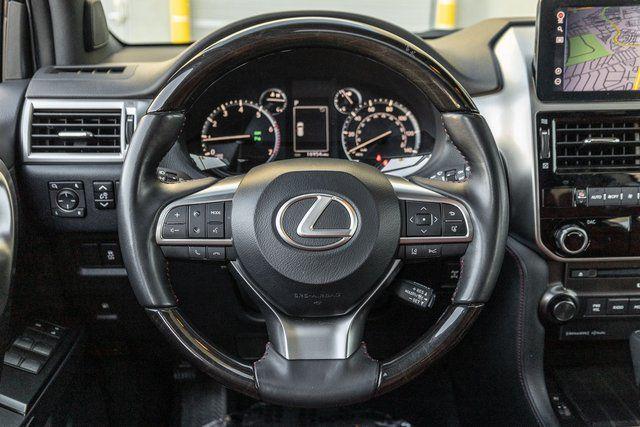 Photo of 2023 Atomic Silver Lexus GX 460