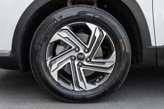 Photo of 2022 Quartz White Hyundai SANTA FE
