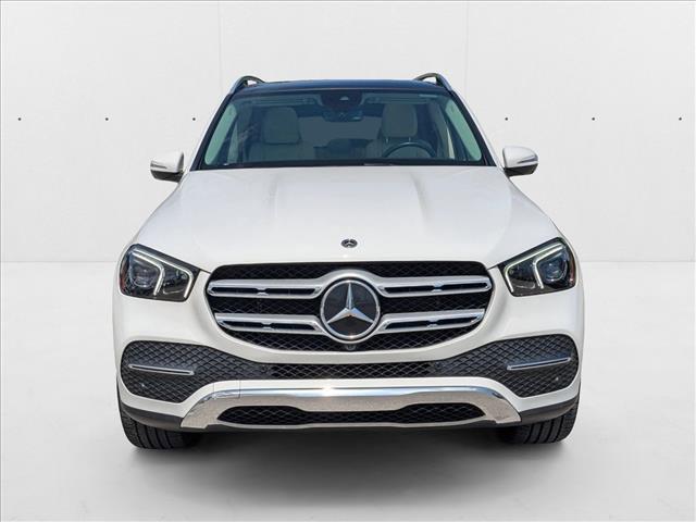 Photo of 2022 White Mercedes-Benz GLE 350