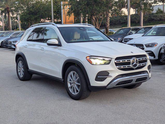Photo of 2025 Polar White Mercedes-Benz GLE 350
