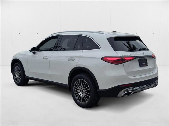 Photo of 2025 Polar White Mercedes-Benz GLC 300