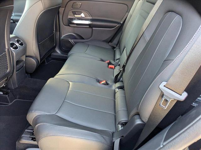 Photo of 2025 Night Black Mercedes-Benz GLB 250