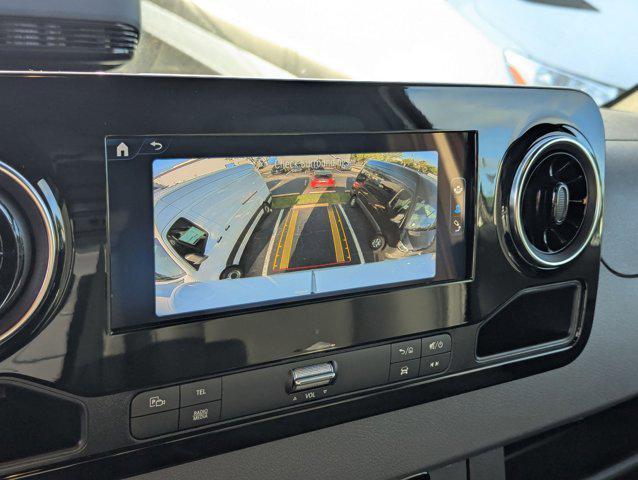 Photo of 2025 Arctic White Mercedes-Benz Sprinter 2500