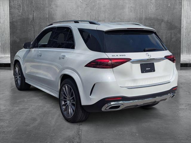 Photo of 2025 MANUFAKTUR Moonlight White Metallic Mercedes-Benz GLE 350