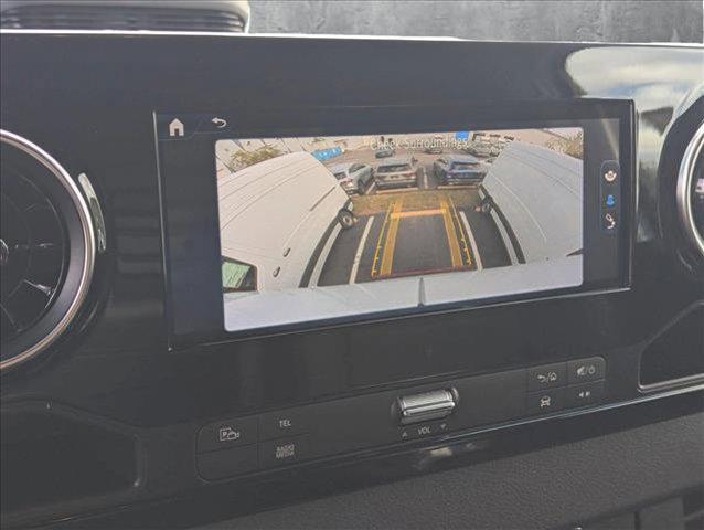 Photo of 2025 Arctic White Mercedes-Benz Sprinter 2500