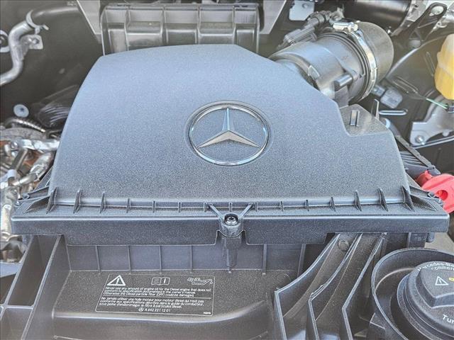 Photo of 2025 Arctic White Mercedes-Benz Sprinter 2500