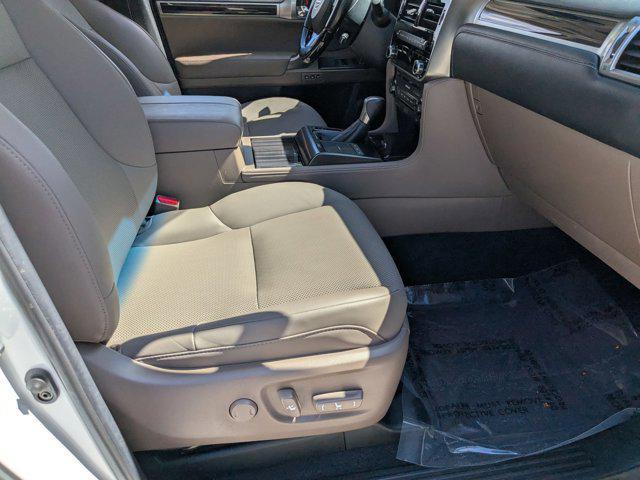 Photo of 2023 Eminent White Pearl Lexus GX 460