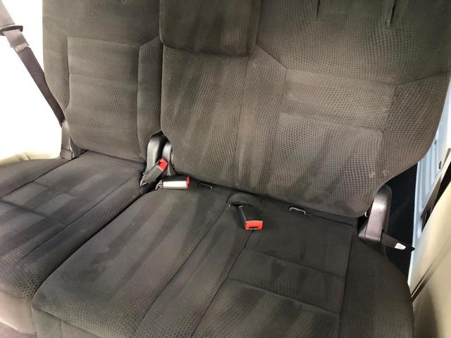 Photo of 2016 White Dodge Grand Caravan