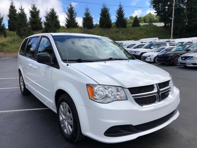Photo of 2016 White Dodge Grand Caravan