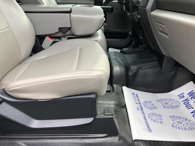 Photo of 2017 White Ford F-250