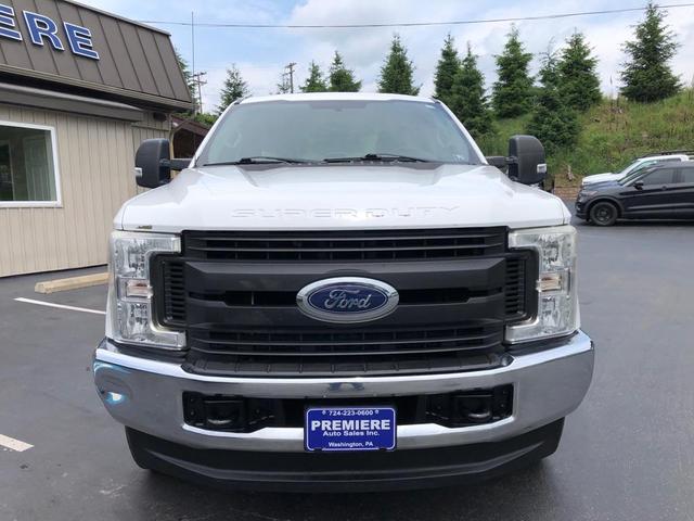 Photo of 2017 White Ford F-250
