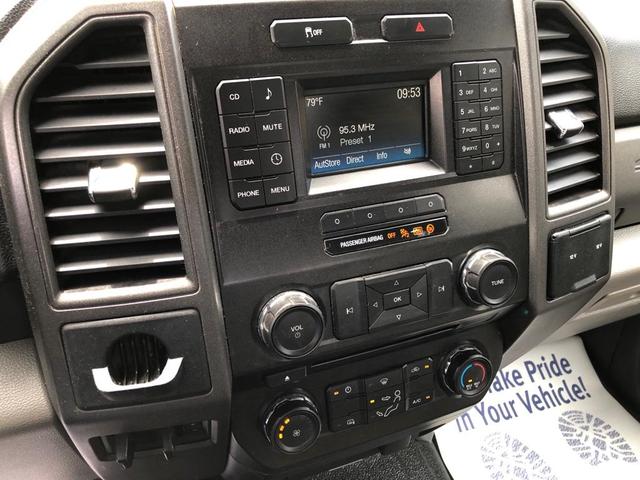 Photo of 2017 White Ford F-250