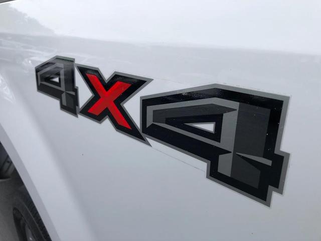 Photo of 2017 White Ford F-250