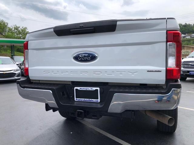 Photo of 2017 White Ford F-250