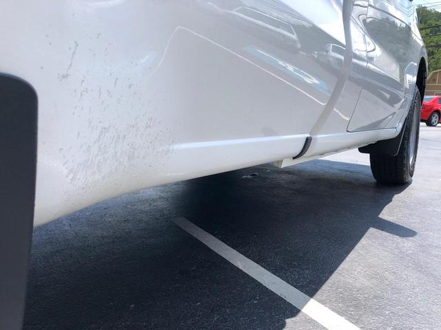 Photo of 2019 White Chevrolet Silverado 1500
