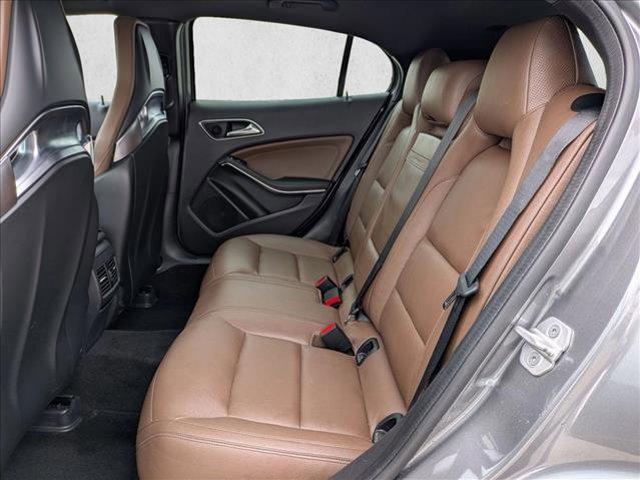 Photo of 2016 Silver/Gray Mercedes-Benz AMG GLA