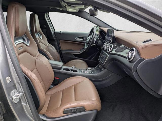 Photo of 2016 Silver/Gray Mercedes-Benz AMG GLA