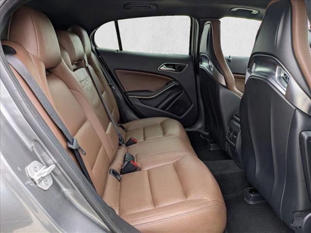 Photo of 2016 Silver/Gray Mercedes-Benz AMG GLA