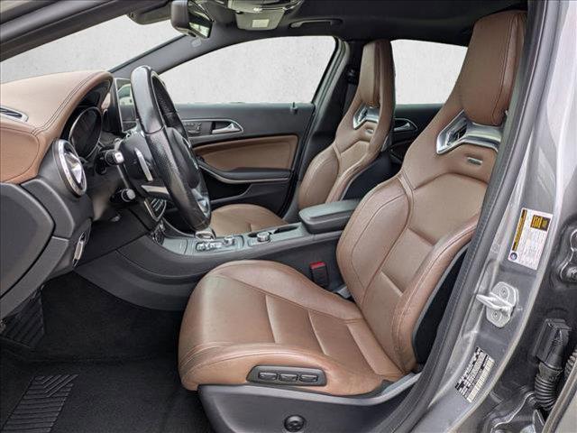 Photo of 2016 Silver/Gray Mercedes-Benz AMG GLA