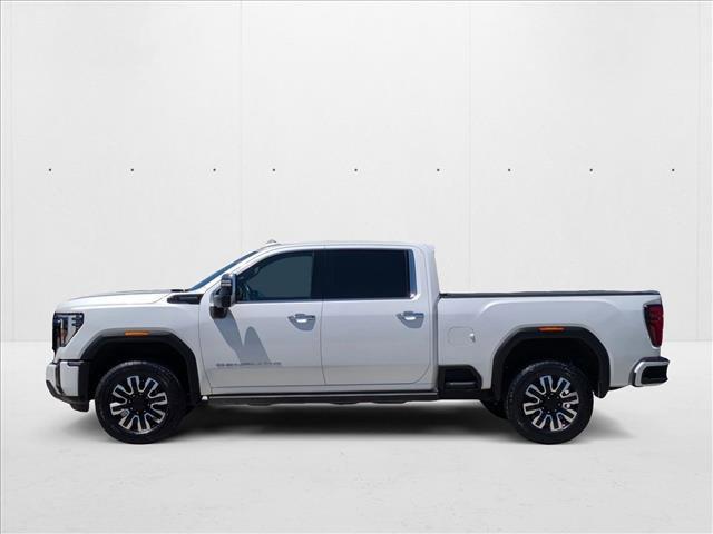 Photo of 2024 White Frost Tricoat GMC Sierra 2500