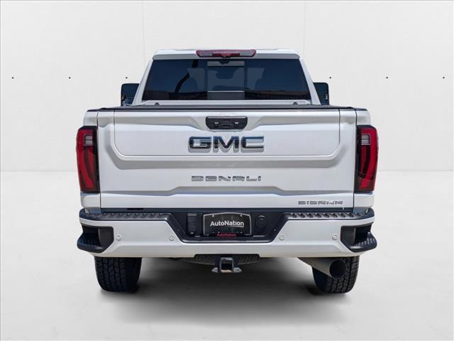 Photo of 2024 White Frost Tricoat GMC Sierra 2500