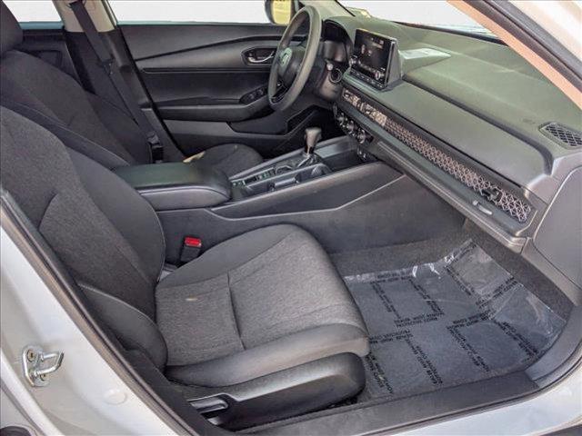 Photo of 2023 Platinum White Pearl Honda Accord