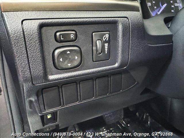 Photo of 2014 Nebula Gray Pearl Lexus CT 200h