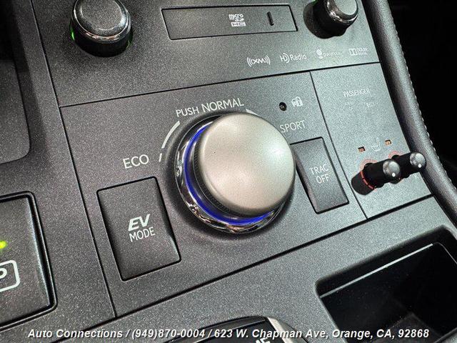 Photo of 2014 Nebula Gray Pearl Lexus CT 200h