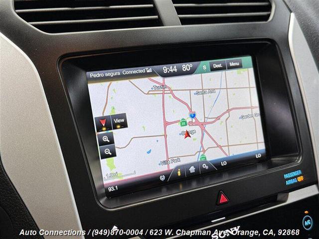 Photo of 2015 Magnetic Metallic Ford Explorer