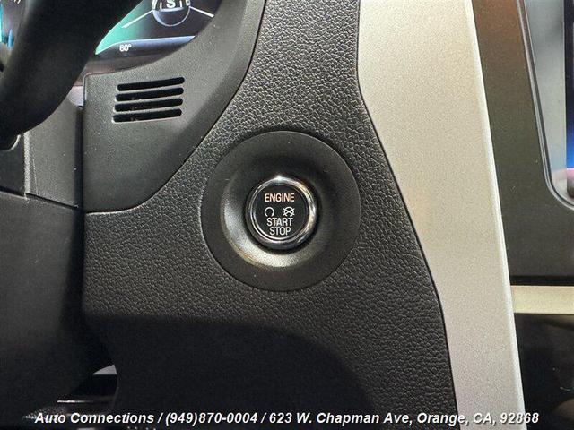 Photo of 2015 Magnetic Metallic Ford Explorer