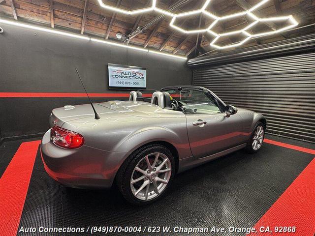 Photo of 2012 Gray Mazda MX-5 Miata