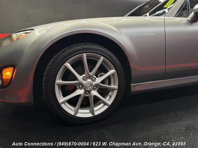 Photo of 2012 Gray Mazda MX-5 Miata