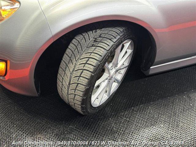 Photo of 2012 Gray Mazda MX-5 Miata