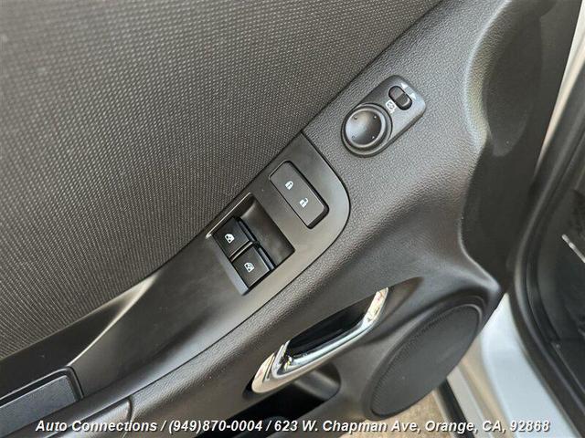 Photo of 2013 Silver Ice Metallic Chevrolet Camaro