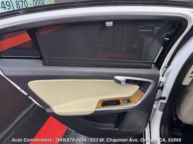 Photo of 2016 Crystal White Pearl Volvo S60 Inscription