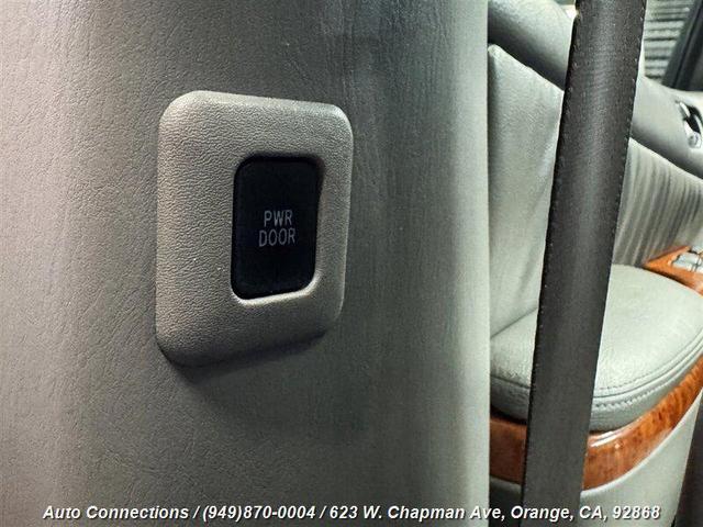 Photo of 2007 Arctic Frost Pearl Toyota Sienna