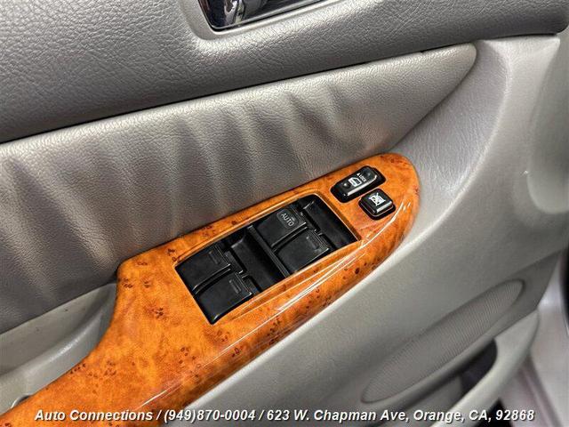 Photo of 2007 Arctic Frost Pearl Toyota Sienna