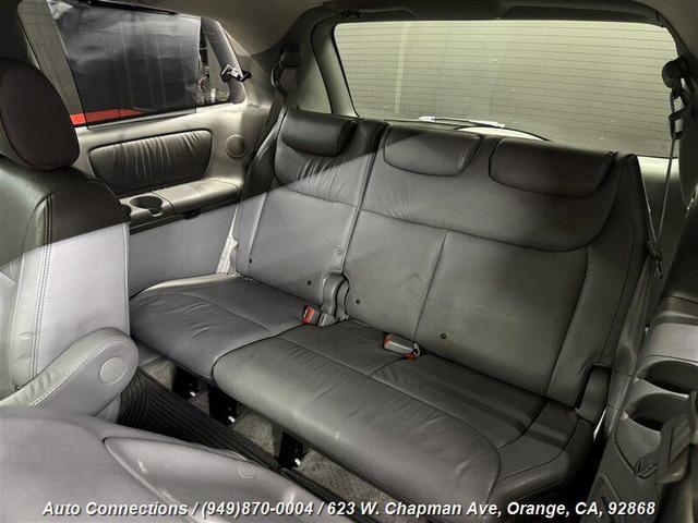 Photo of 2007 Arctic Frost Pearl Toyota Sienna