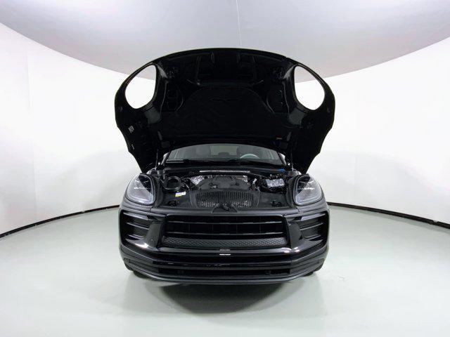 Photo of 2022 Black Porsche Macan