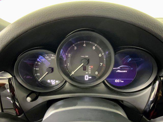 Photo of 2022 Black Porsche Macan