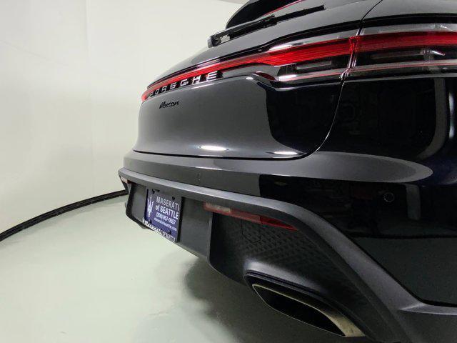 Photo of 2022 Black Porsche Macan