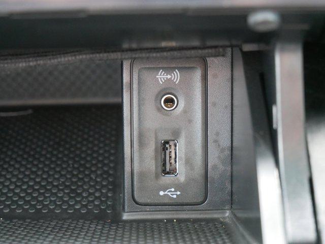 Photo of 2017 Deep Black Pearl Volkswagen Golf Alltrack
