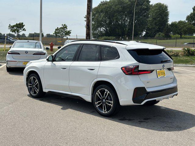 Photo of 2025 Alpine White BMW X1
