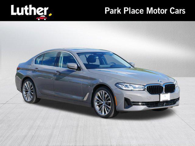 2022 BMW 530E