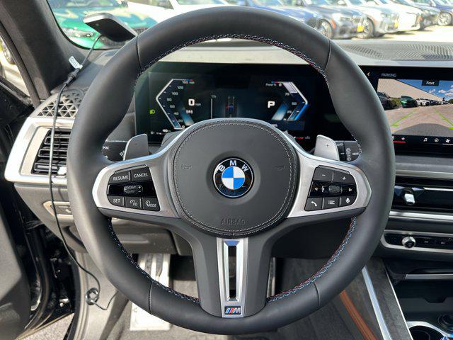 Photo of 2026 Black Sapphire Metallic BMW X7