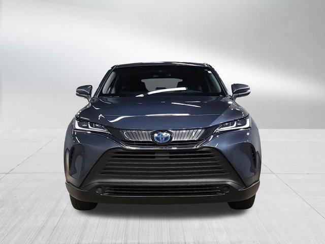 Photo of 2023 Coastal Gray Metallic Toyota Venza