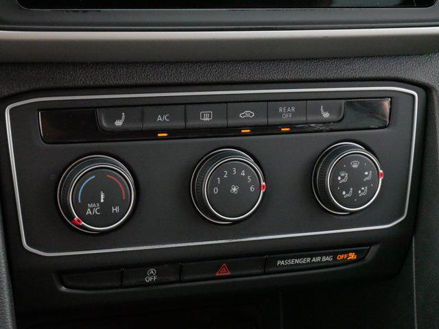 Photo of 2022 Deep Black Pearl Volkswagen Atlas