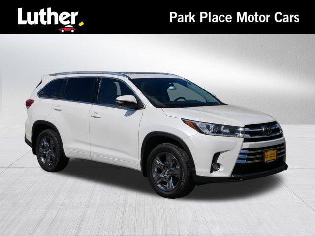 2017 Toyota Highlander