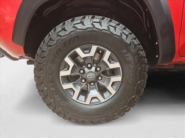 Photo of 2017 Barcelona Red Metallic Toyota Tacoma